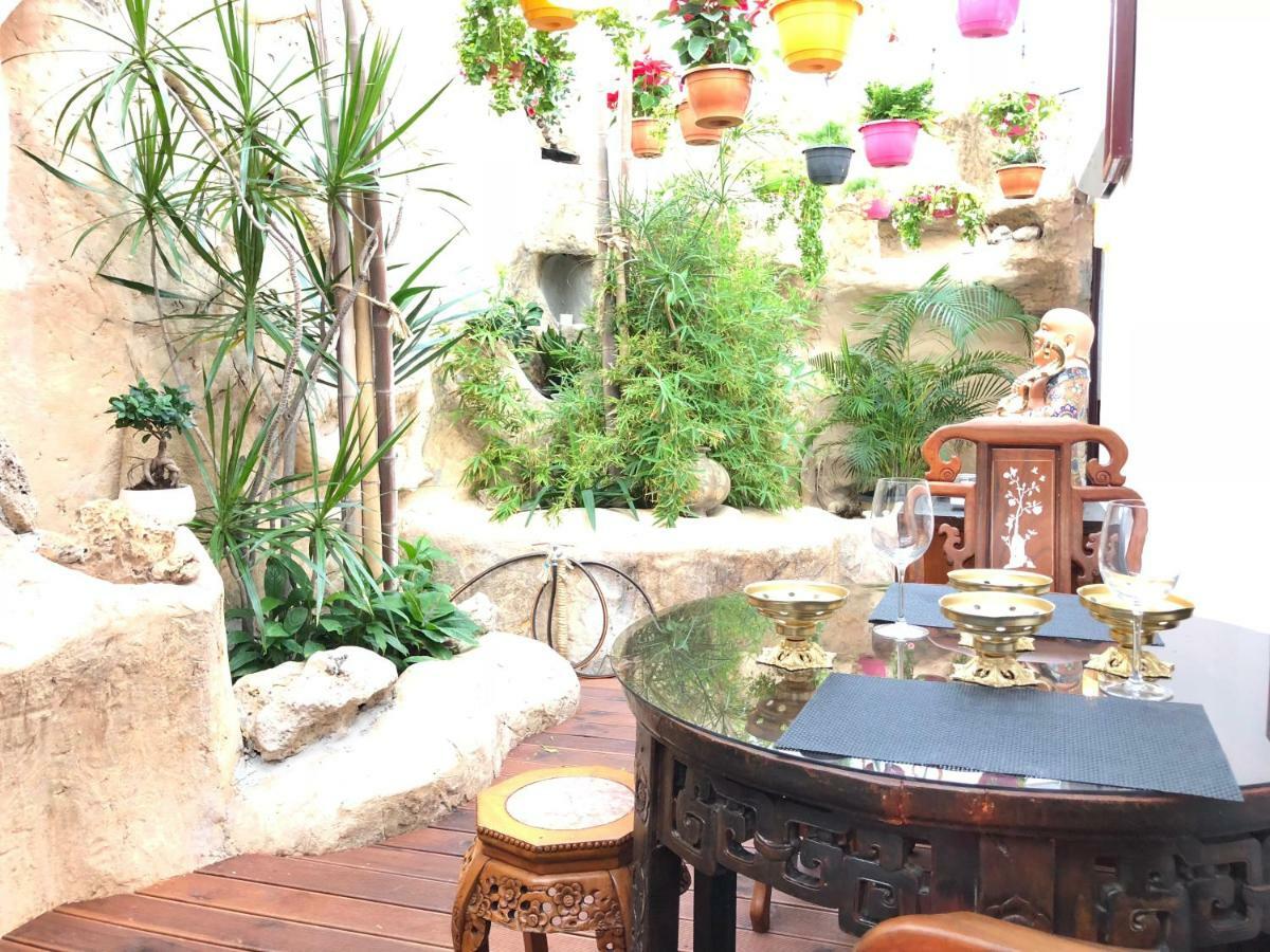 Buddha Suites Paphos Esterno foto